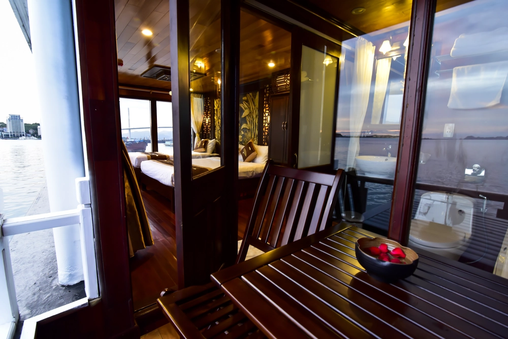 Suite private balcony_