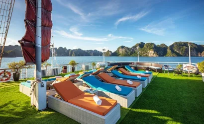 verdure lotus sundeck