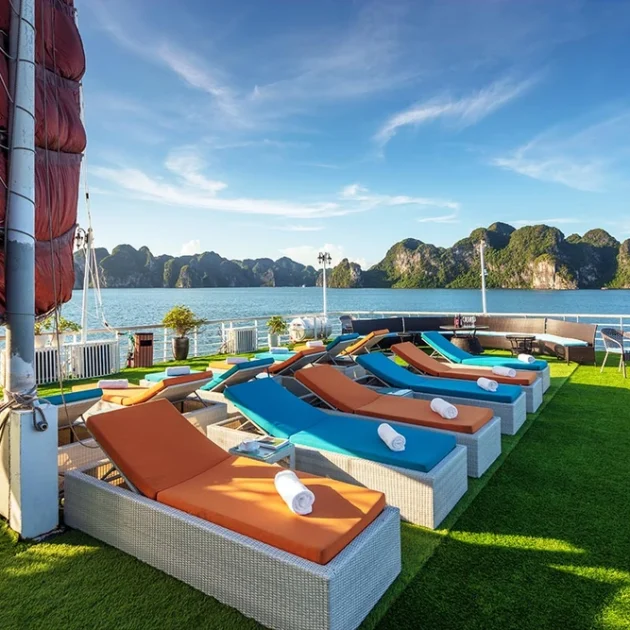 verdure lotus sundeck